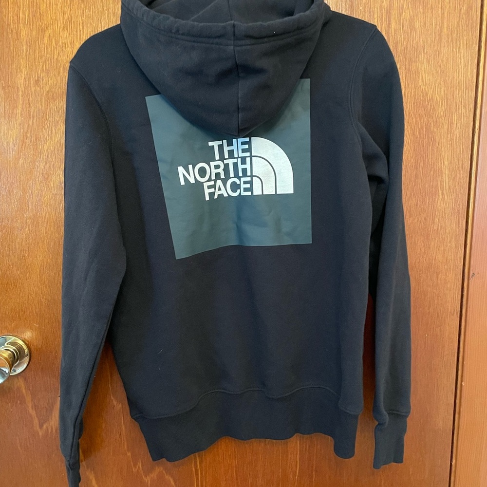 NWOT The North Face Box Hoodie Small